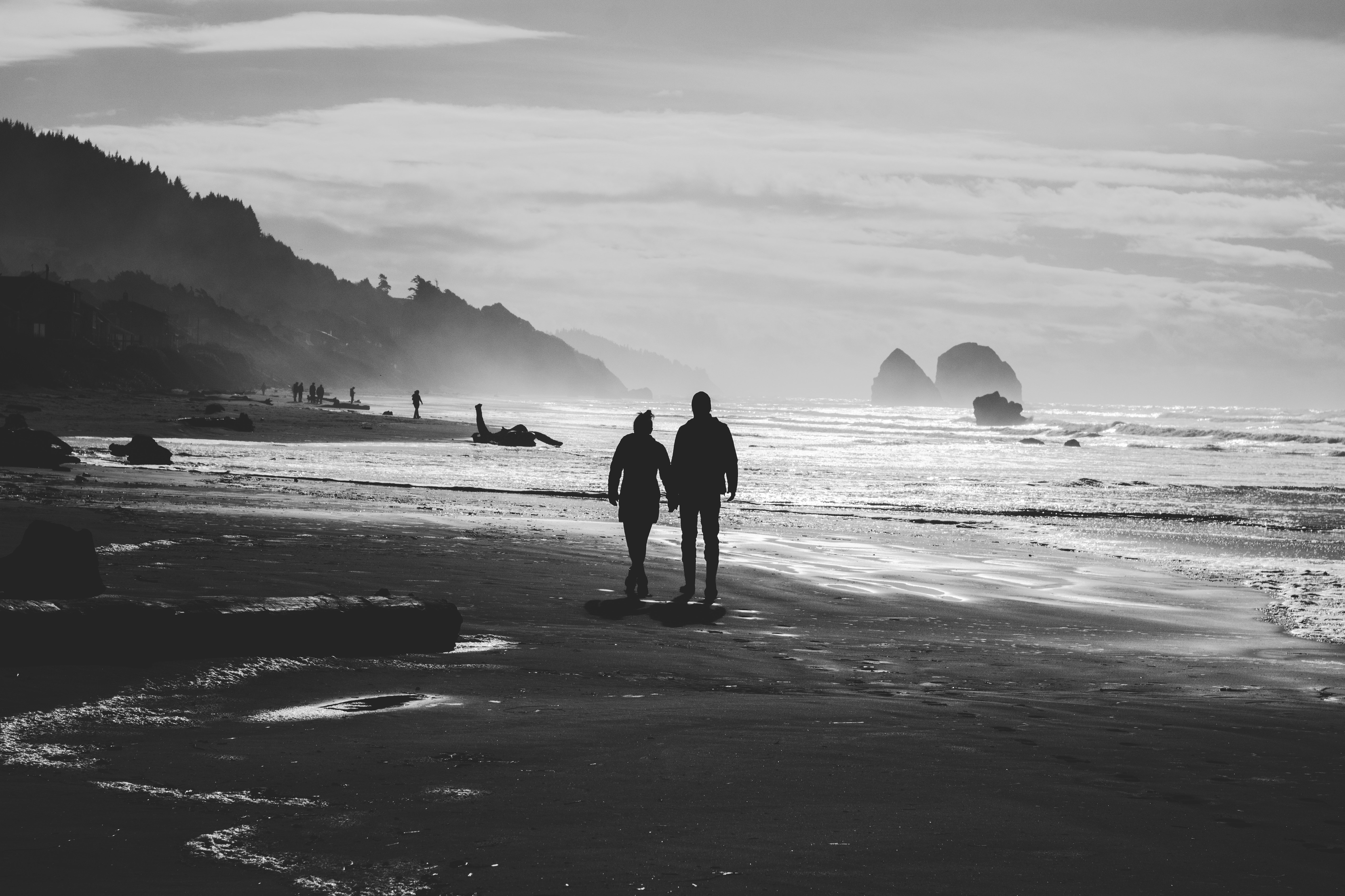 Couple-Walking-Beach.jpeg